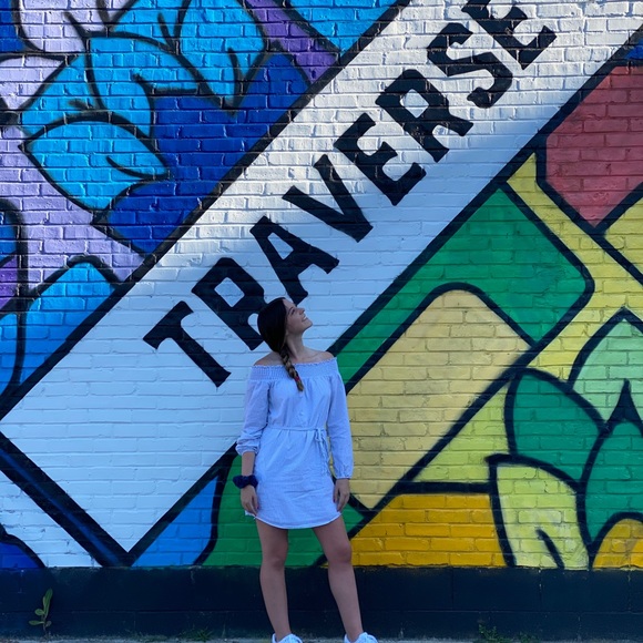 Meet your Posher, Marisa - Picture 5 of 5